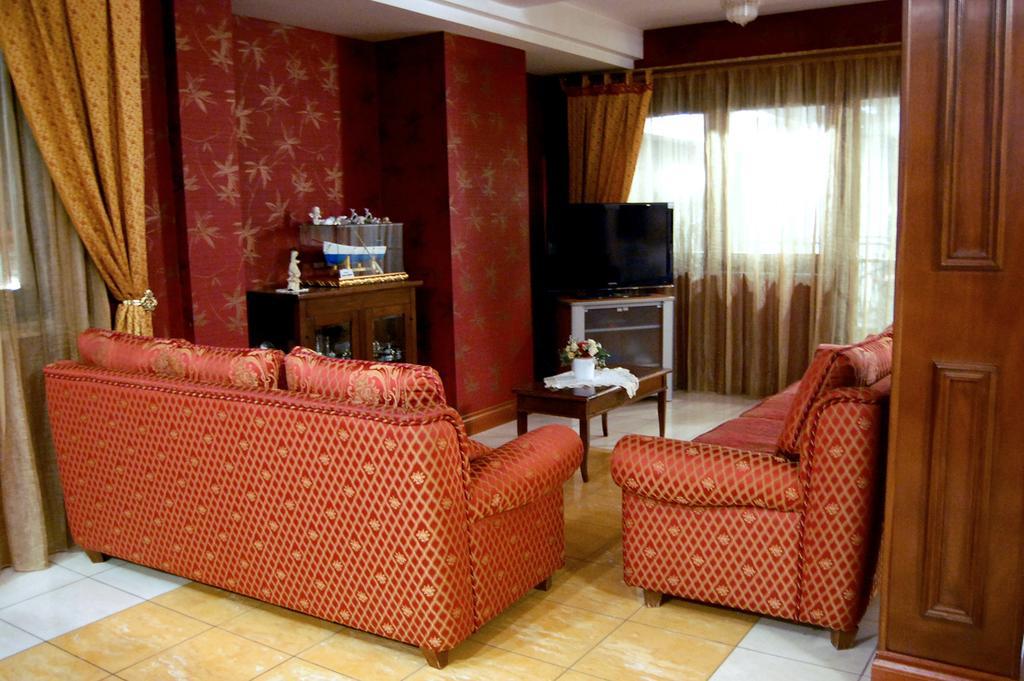 Hotel Ristorante Donato Calvizzano Exteriör bild