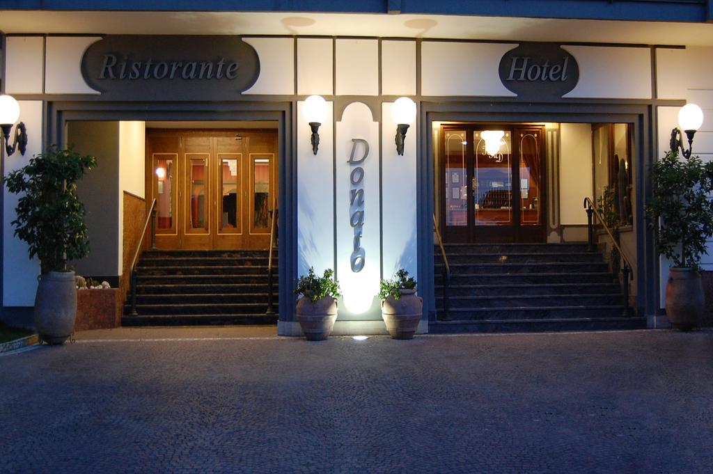 Hotel Ristorante Donato Calvizzano Exteriör bild