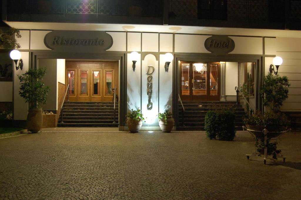 Hotel Ristorante Donato Calvizzano Exteriör bild